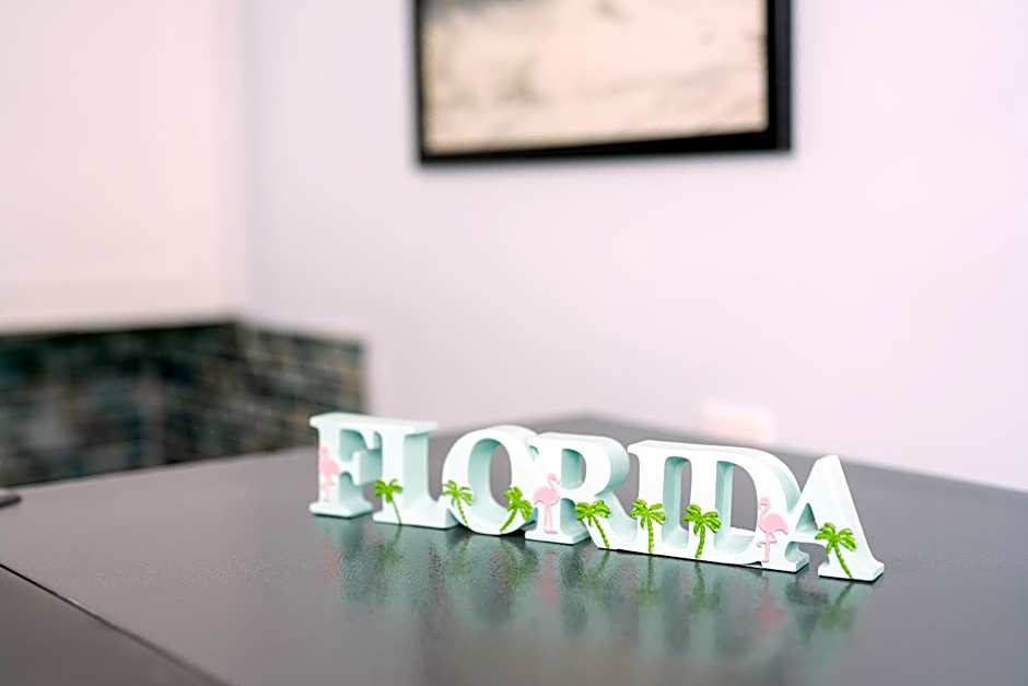 The Surf Hollywood Beach