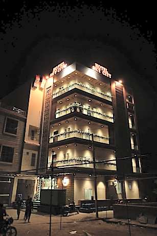 Sky city hotel sadulpur
