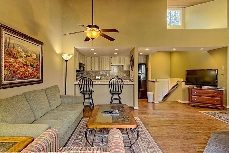 Foxhunt at Sapphire Valley