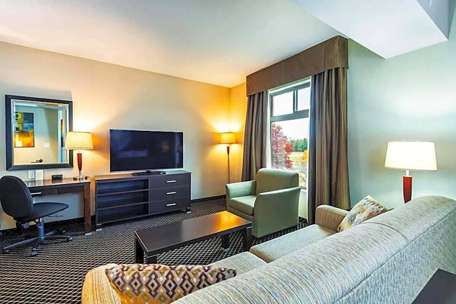 Quality Inn & Suites Petawawa