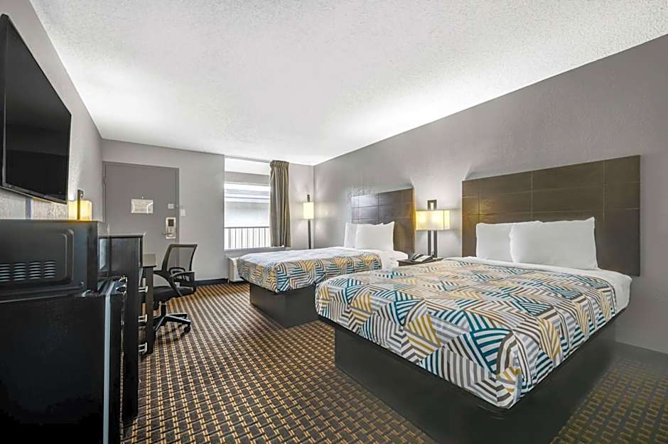 Motel 6 Chickasha, OK