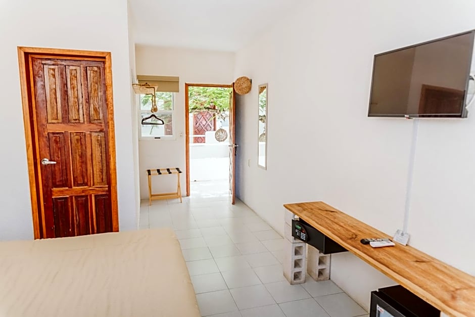 Ahava Hotel