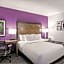 La Quinta Inn & Suites by Wyndham Baltimore N/White Marsh