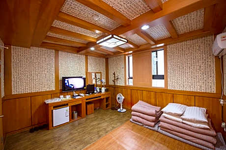 Korean-Style Double Room