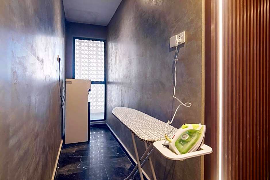 Bagan Suite