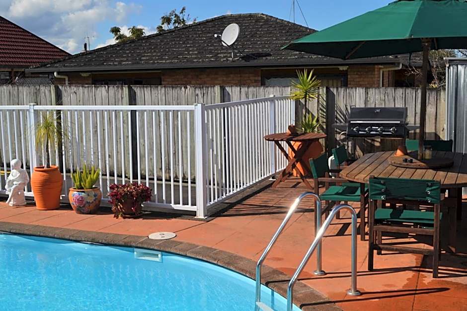 Avenue Heights Motel