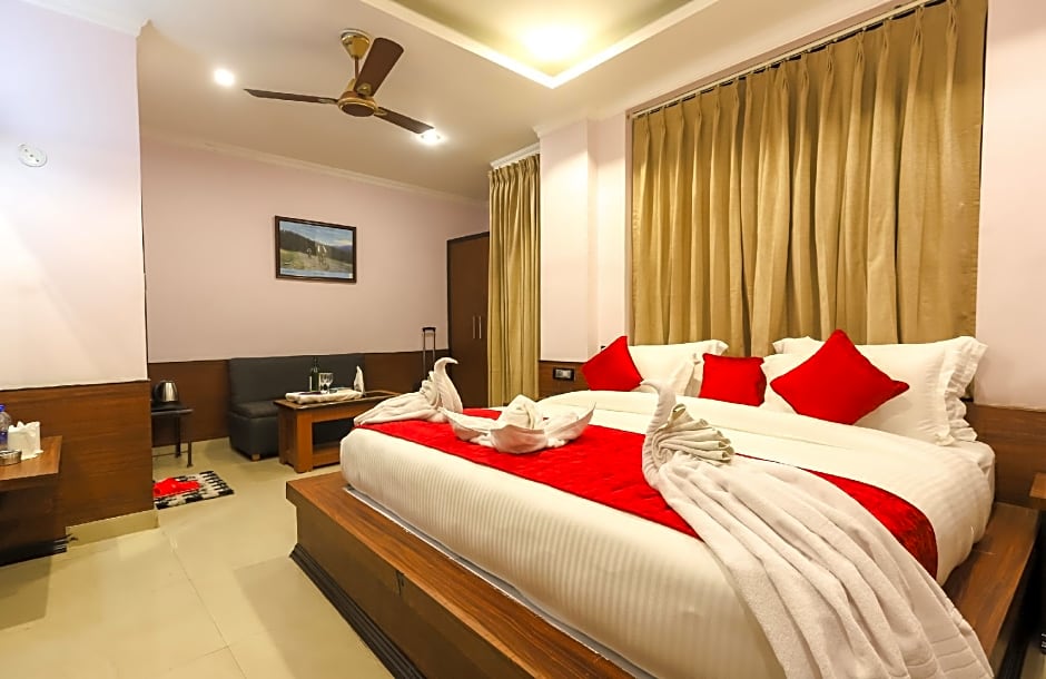 Hotel Holiday Hill