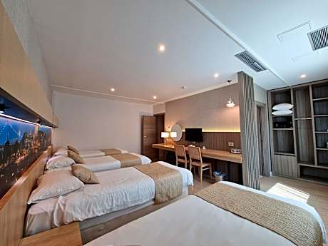 Comfort Quadruple Room