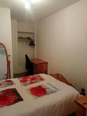Apartment With Shared Bathroom