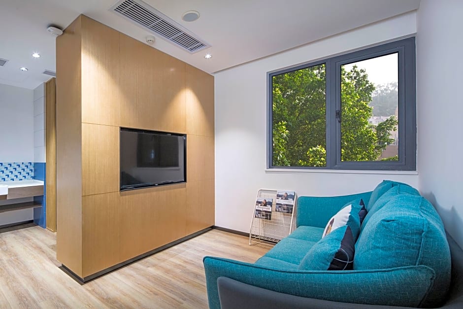 Holiday Inn Express Shanghai Kangqiao By IHG