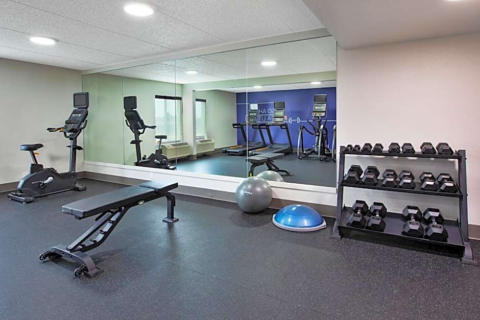 Holiday Inn Express & Suites Eden Prairie  Minneapolis By IHG