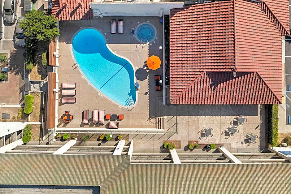 Vagabond Inn Executive Old Town