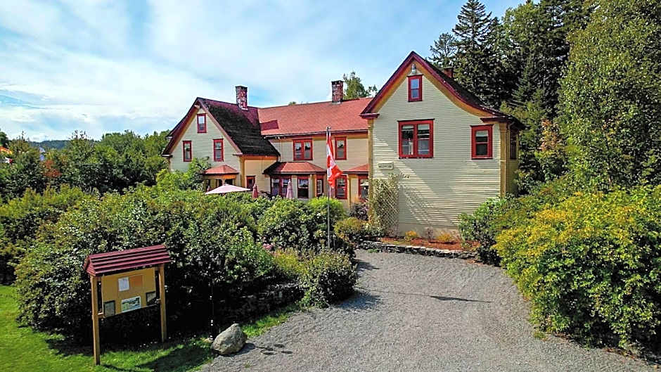 Dominion Hill Country Inn