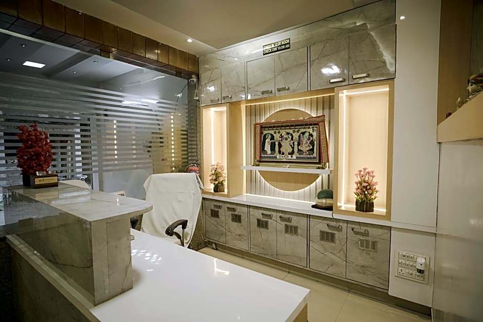 Hotel Ashapura Palace