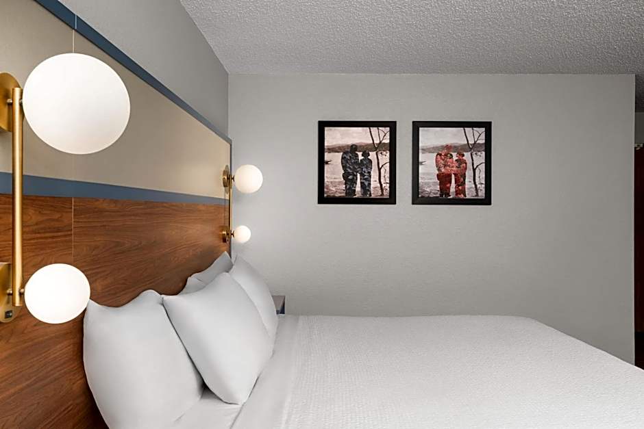 AmericInn by Wyndham Tofte Near Lake Superior