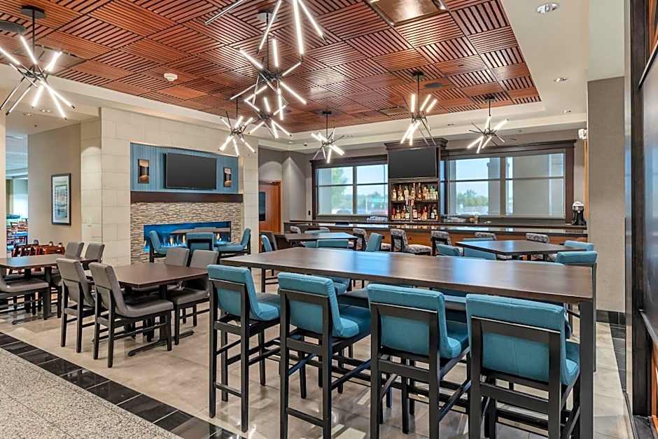 Drury Plaza Hotel Columbia East