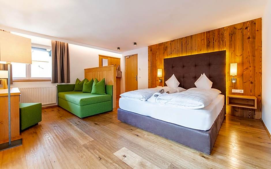 Hotel DAS ROYAL in Obereggen