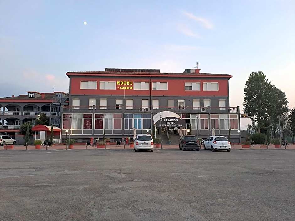 Hotel Paradiso