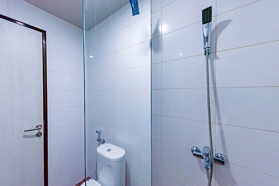 Sans Hotel Berau Square