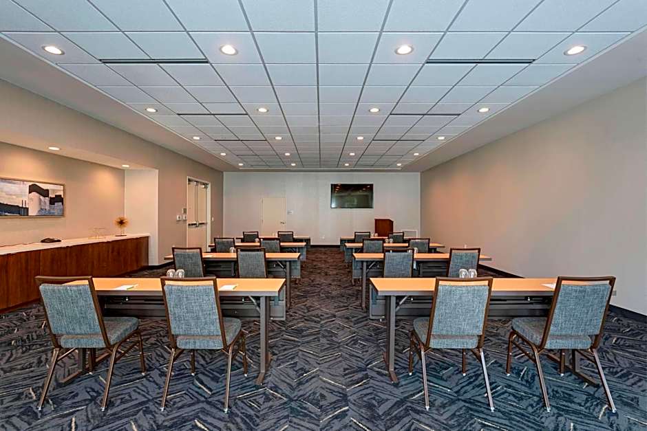 Courtyard by Marriott Houston Sugar Land/Lake Pointe