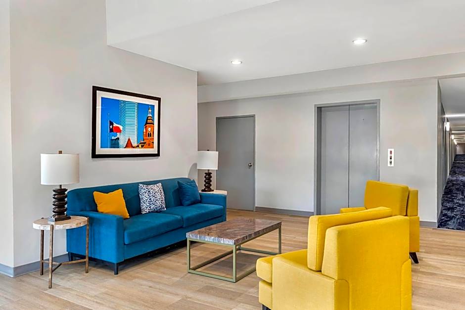 Comfort Inn & Suites Red Oak - Dallas Area