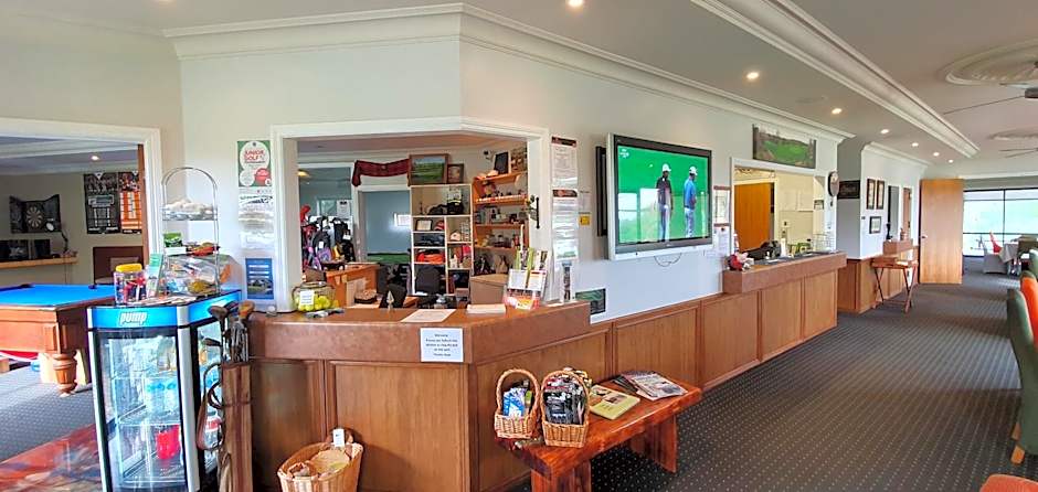 Maxwell's Guest House and Tiny Home