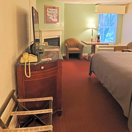 King Room with Fireplace