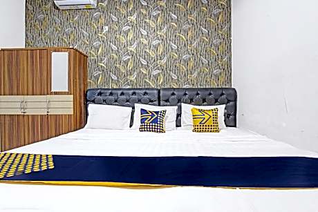 Economy Triple Room
