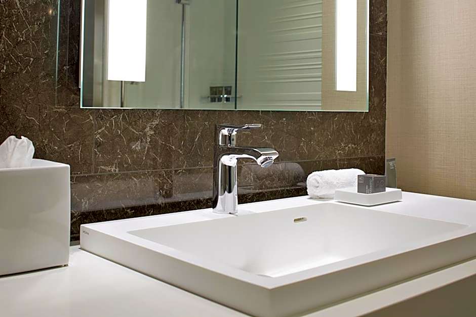 AC Hotel by Marriott Seattle Bellevue/Downtown