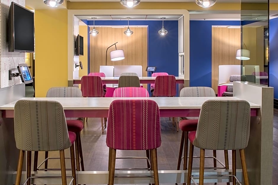 Crowne Plaza Cabana Hotel by IHG