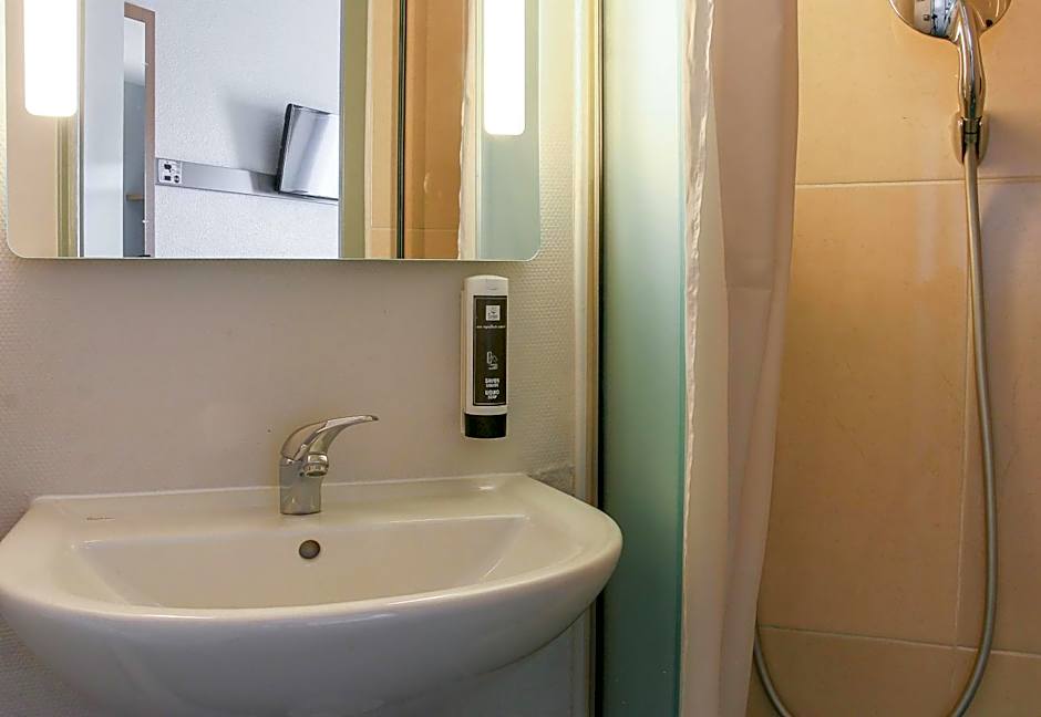 B&B HOTEL Marseille Estaque