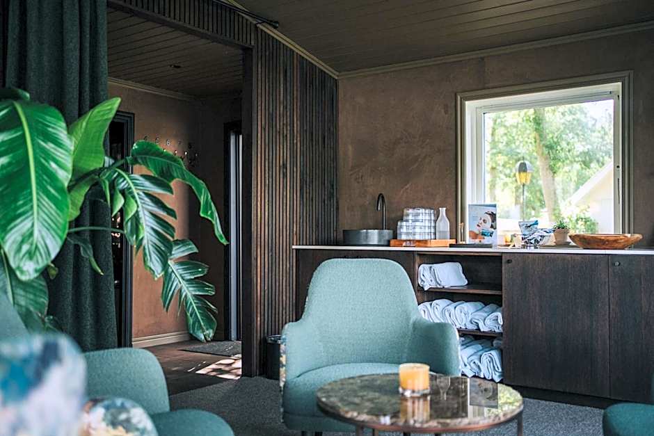 Hällsnäs Hotell & Restaurang