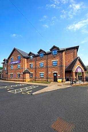 Premier Nights, Wigan, Standish M6 J27