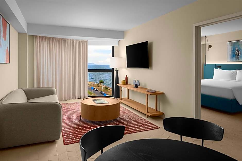 Rok Hotel Kingston Tapestry Collection By Hilton