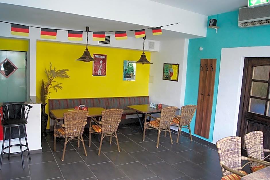 Hotel "Drei Rosen" OHG Regina & Hans - Peter Faßbinder