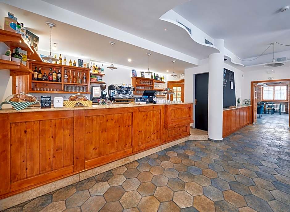 Hotel Bed & Bike Ledro