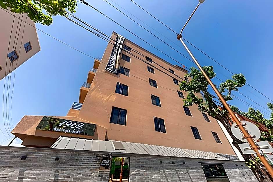 H-AVENUE Hotel NamChuncheon