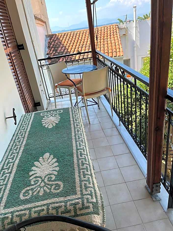 Aegina Town Cozy Escape