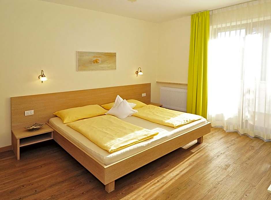 Zdjęcie 1 z 12 — 2 Bedroom Apartment