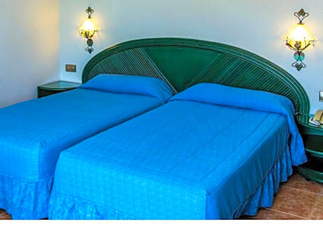 Double or Twin Room with Side Sea View