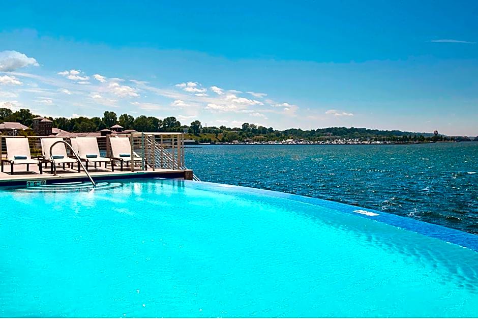 Courtyard by Marriott Erie Bayfront