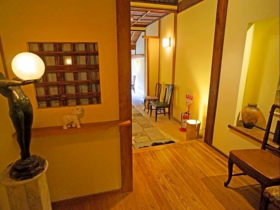 Yufuin Onsen Kishokaiuntei Muzinzo