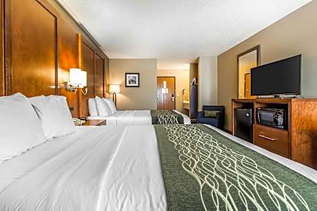 Queen Room with Two Queen Beds - Non-Smoking