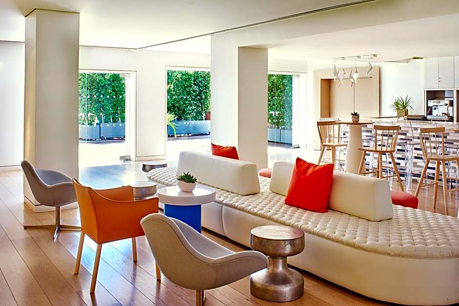 The Valorian Los Angeles, Curio Collection by Hilton