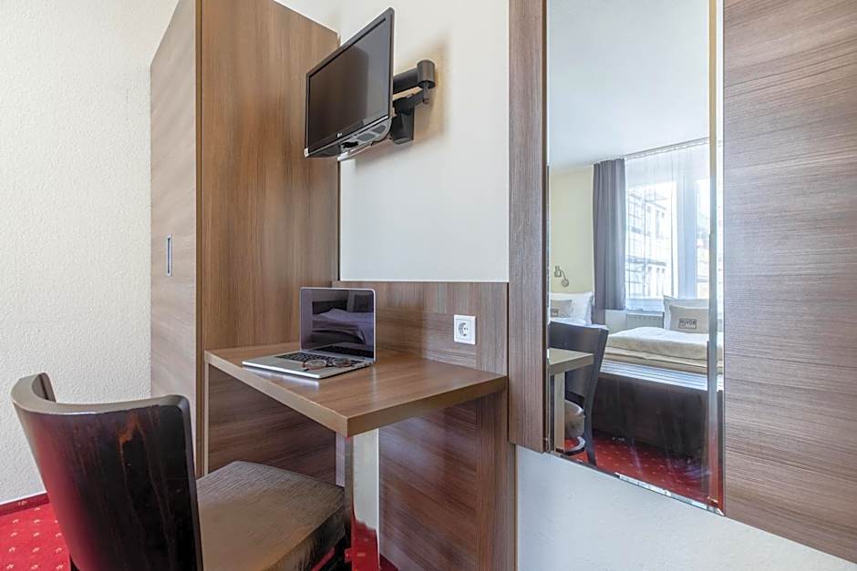 Hotel Leonet