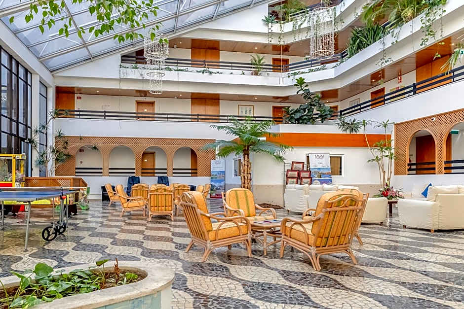 Muthu Oura Praia Hotel