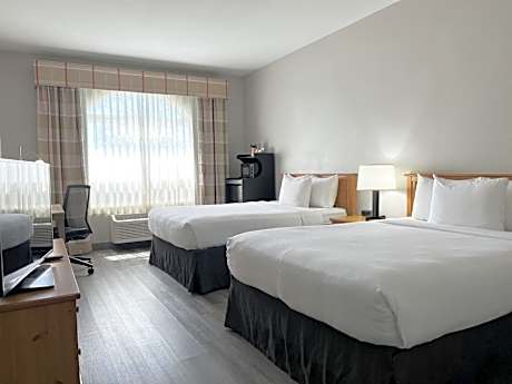 Queen Room with Two Queen Beds - Non-Smoking