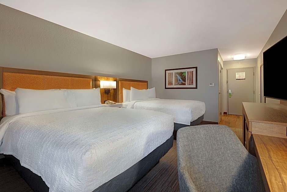 Hampton Inn By Hilton Hot Springs