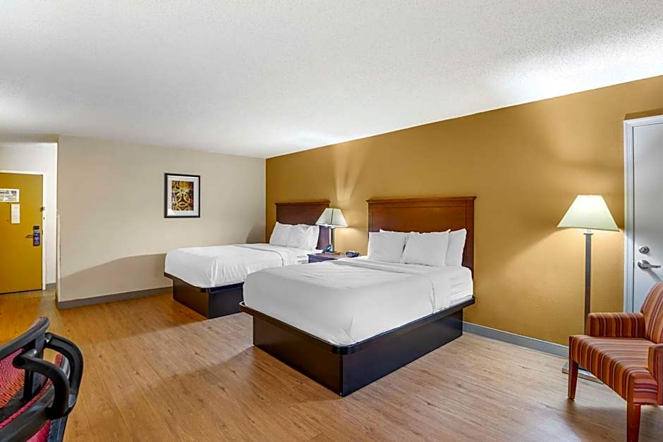 Best Western Plus Governor's Inn