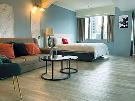 Deluxe Executive Suite
